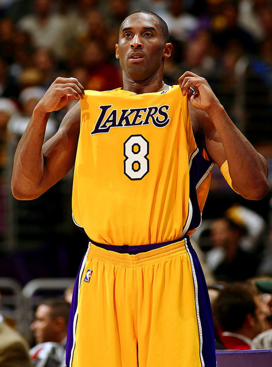 08-Kobe-Bryant-014645375.jpg